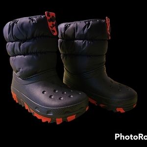 Crocs kids classic neo puff boot child 11 NWOT